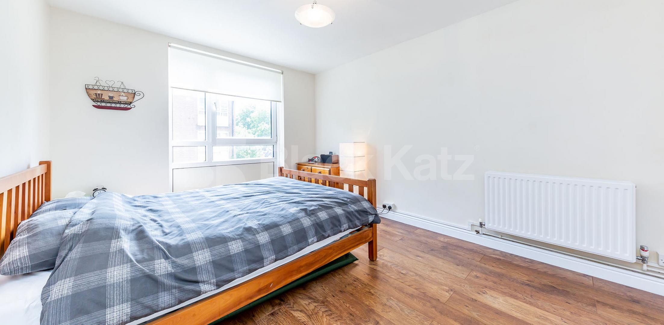 Modern spacious one bed in central location and mins to Regents Park Clarence Gardens, Regents Park / Camden